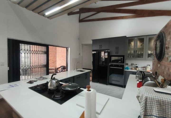 4 Bedroom Property for Sale in Noorsekloof Eastern Cape